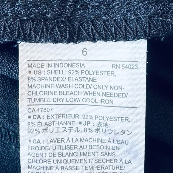 Navy Jumpsuit Banana Republic Size 6. Polyester - Picture 5 of 5